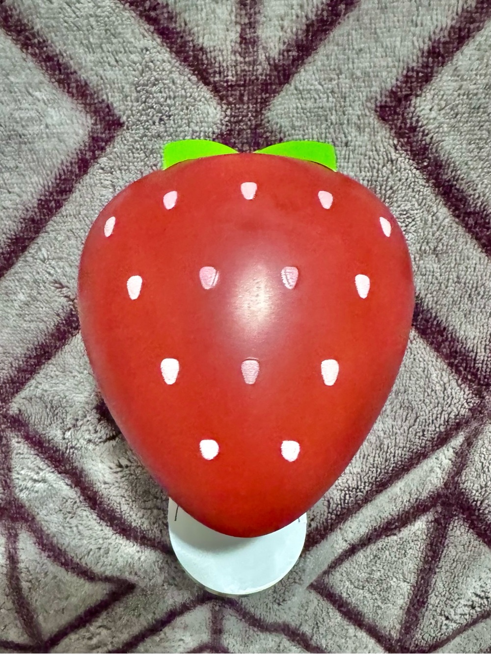Mainstay Strawberry Scent Plug In
